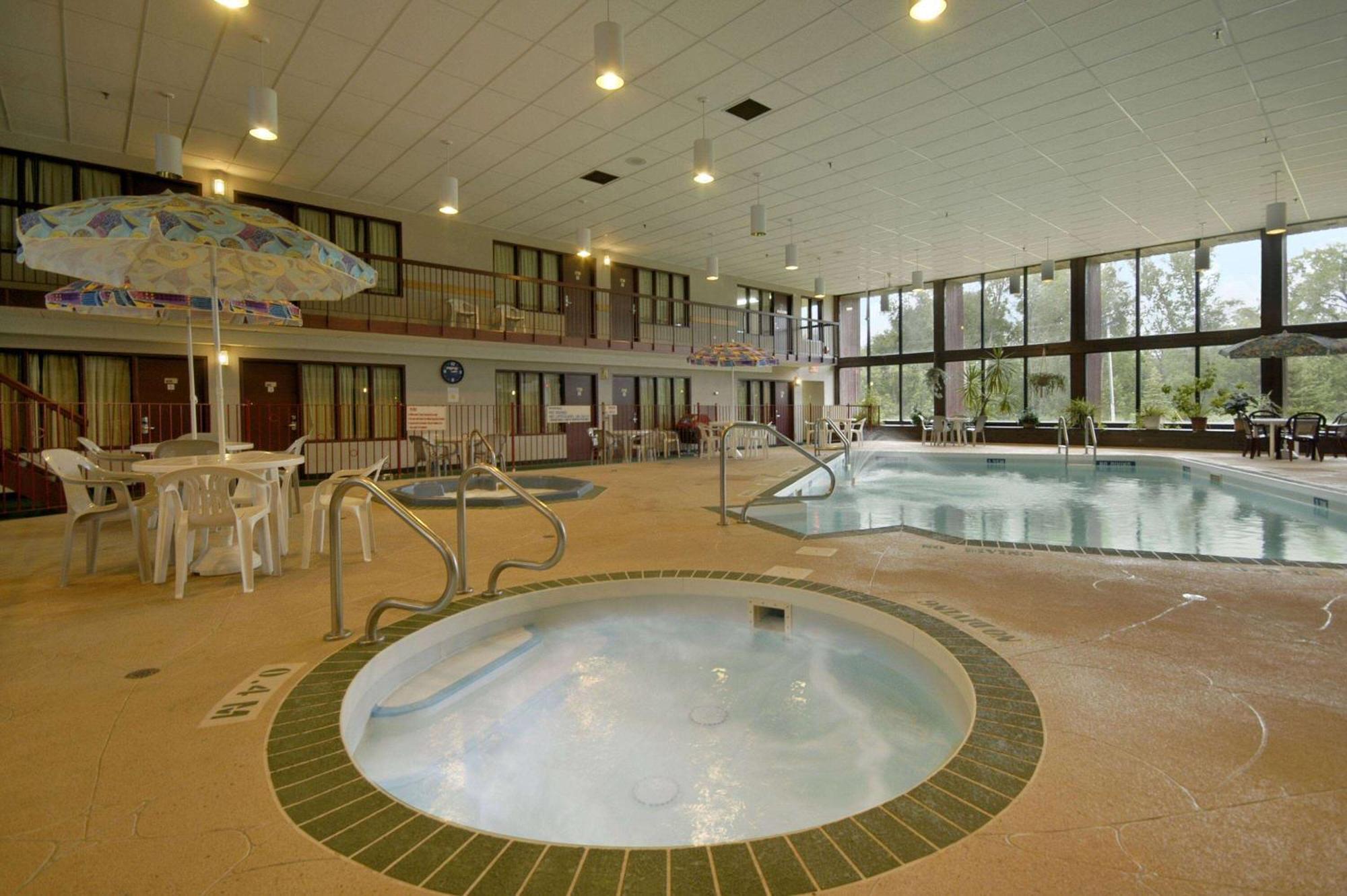 Howard Johnson By Wyndham Portage La Prairie Zewnętrze zdjęcie