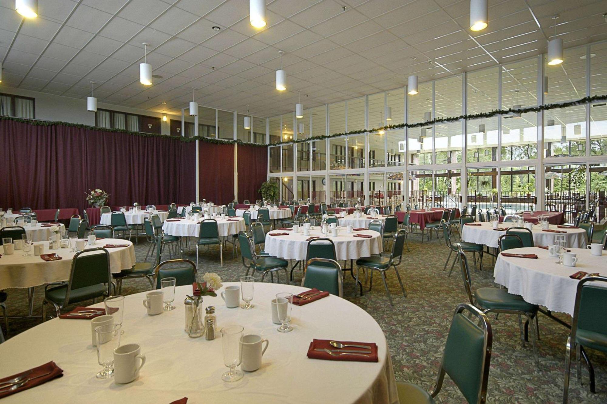 Howard Johnson By Wyndham Portage La Prairie Zewnętrze zdjęcie