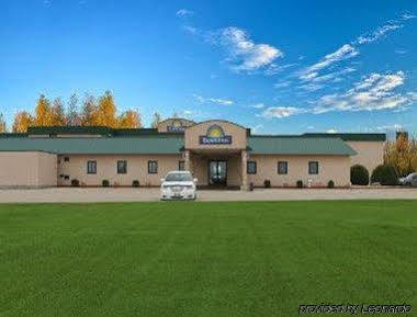 Howard Johnson By Wyndham Portage La Prairie Zewnętrze zdjęcie